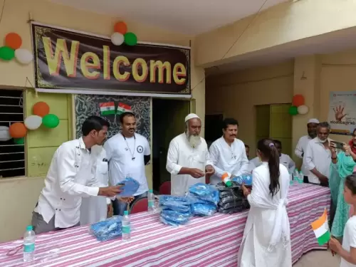 Uniform Distribution in Govt Urdu Primary School, Belathur - Heart Of Giving