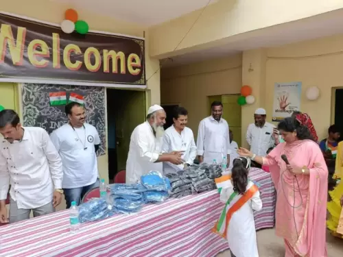 Uniform Distribution in Govt Urdu Primary School, Belathur - Heart Of Giving