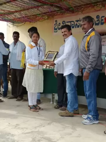 Uniform Distribution in Govt Urdu Primary School, Belathur - Heart Of Giving